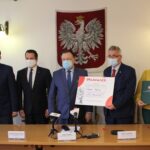 W spotkaniu wzięli udział wiceprzewodniczący sejmiku województwa Adam Orliński i Marcin Podsędek oraz skarbnik Gminy Teresin Agnieszka Rosa