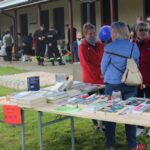 Jedną z atrakcji był kiermasz „książka za złotówkę”, przygotowany przez Gminną Bibliotekę Publiczną w Teresinie.