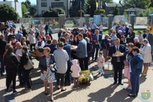 Tegoroczne Dożynki Gminy Teresin zgromadziły rzesze parafian
