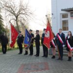 Główne uroczystości rocznicowe odbyły się na dziedzińcu SP w Szymanowie przed obeliskiem Marszałka Józefa Piłsudskiego.