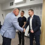 Gratulacje odebrał także prezes LKS Mazowsze Teresin Ryszard Niedźwiedzki