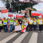 10 czerwca, blokada na skrzyżowaniu drogi krajowej 92 i obwodnicy Teresina w Topołowie