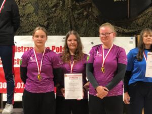 Joanna Świerżewska, Marta Narloch i Natalia Skrok wywalczyły brąz Młodzieżowych Mistrzostw Polski w Krakowie